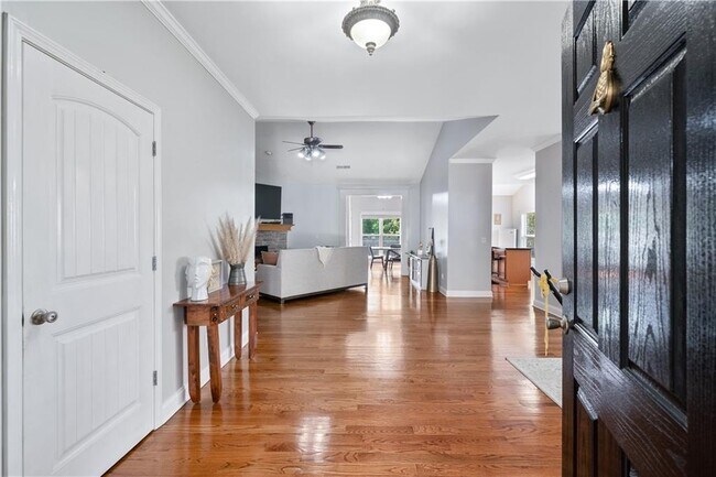 Foto del edificio - 52 Thomas Pl Dr