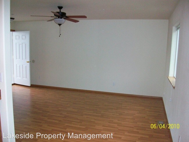 Building Photo - 1183 W Kyler Ave