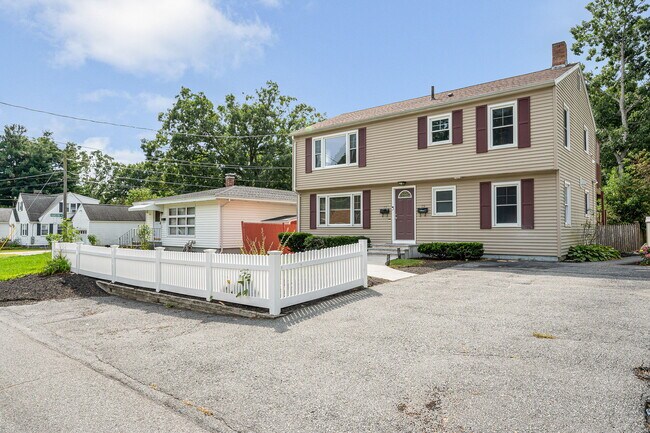 Exterior frontal - 79 Fairfield St