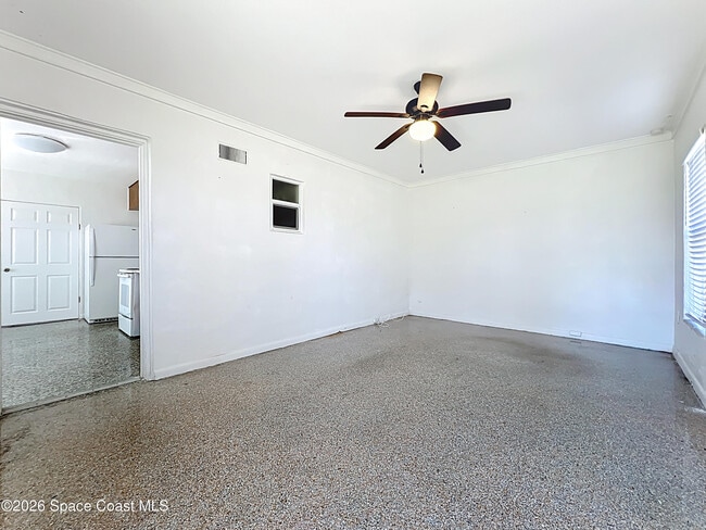 Building Photo - 106 Sunrise Ave