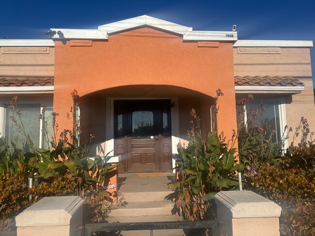 Foto del edificio - 1538 S Towne Ave