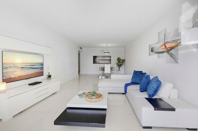 Foto del edificio - 19370 Collins Ave