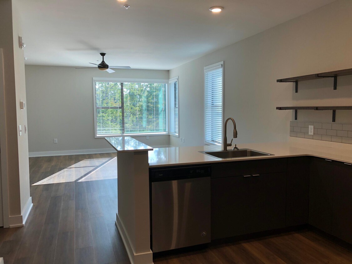 Foto principal - 140 Jennings Ave