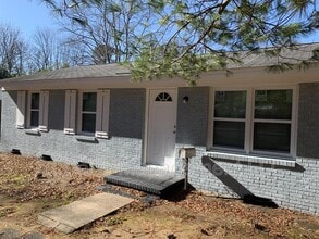 Building Photo - 3000 Rodman St