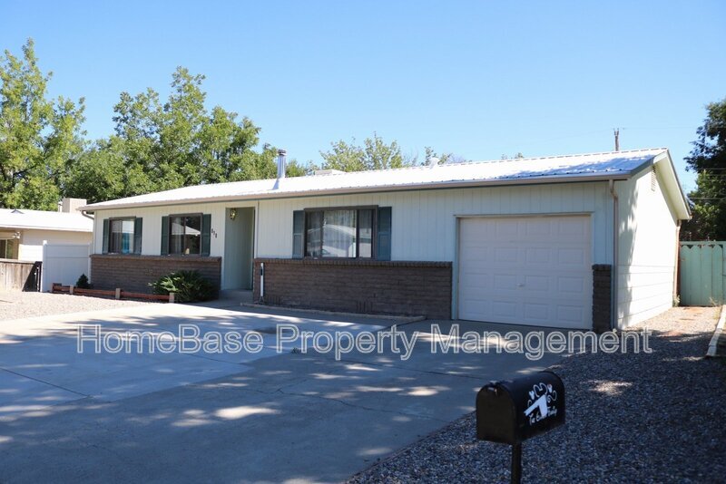Foto principal - 818 Apache Ave