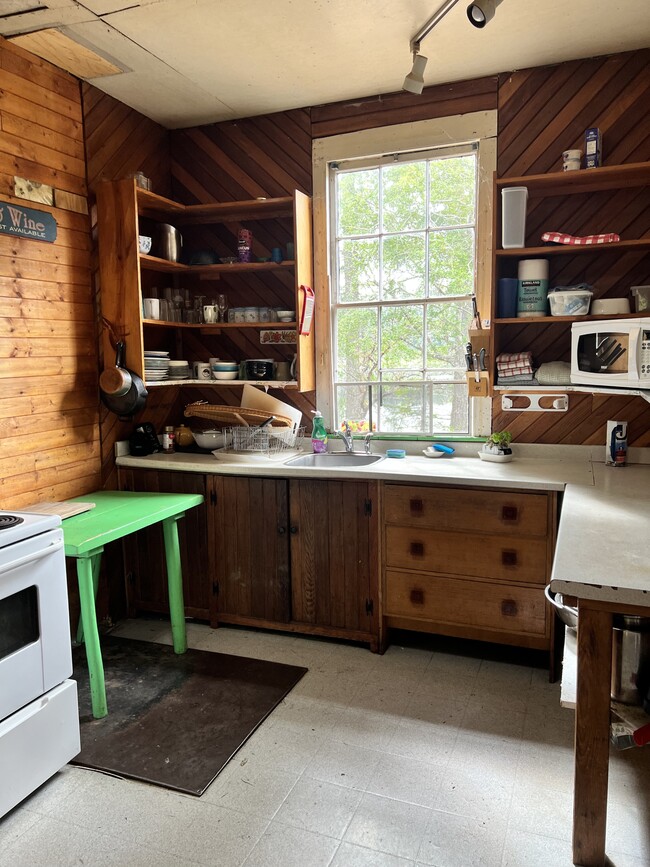 Photo du bâtiment - 4386 Prospect Lake Rd