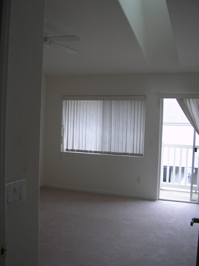 Foto del edificio - 2600 W Village Dr