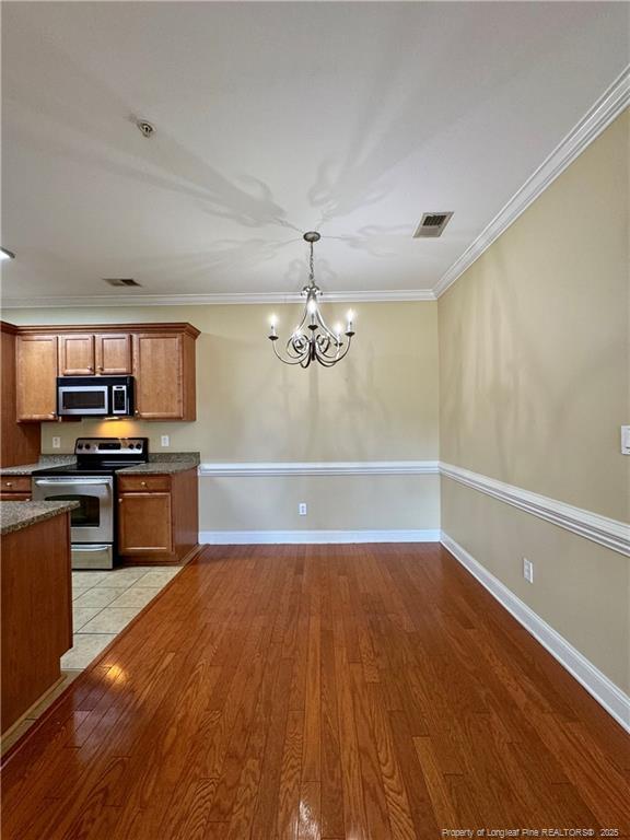 Foto del edificio - 208 Fountainhead Ln