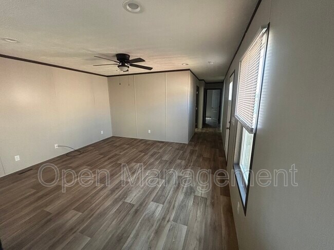 Foto del edificio - 2501 Martin Luther King Dr