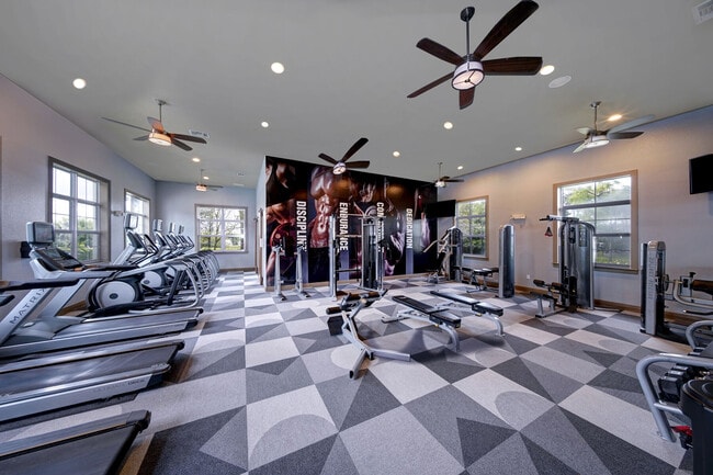 Interior Photo - 33 WEST