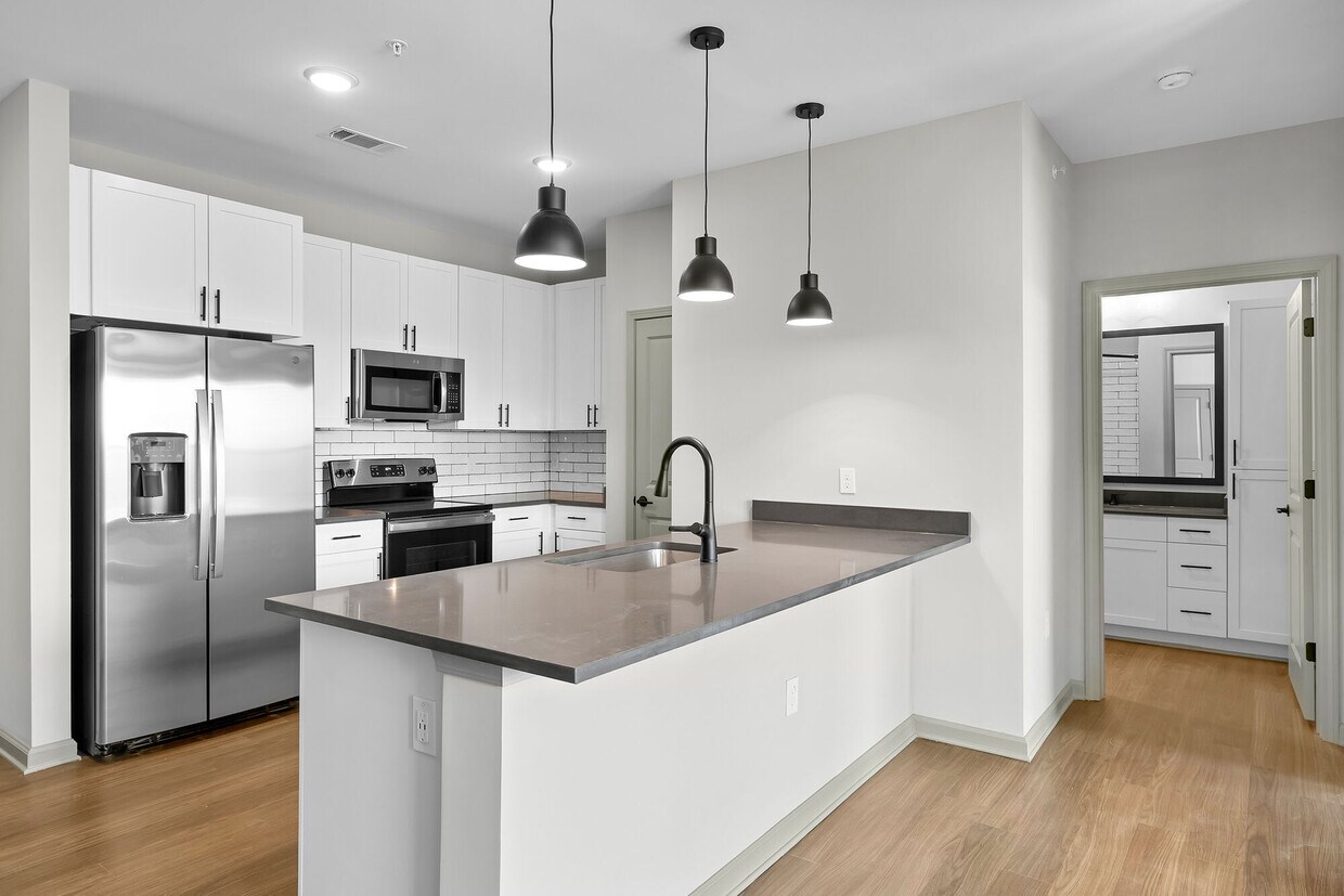 District Midtown 500 Congaree Rd Greenville, SC Apartments for Rent