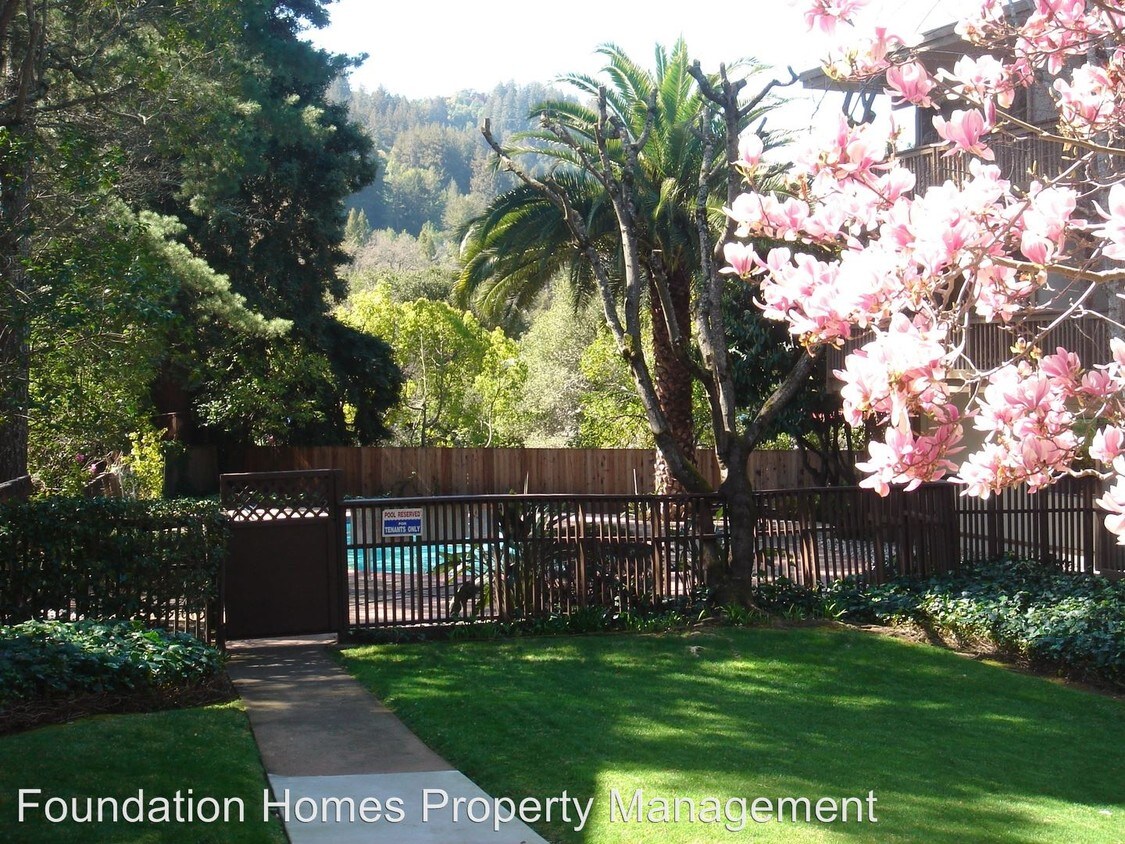 Foto principal - 1115 Sir Francis Drake Blvd