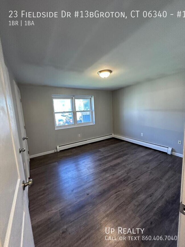 Building Photo - 23 Fieldside Dr