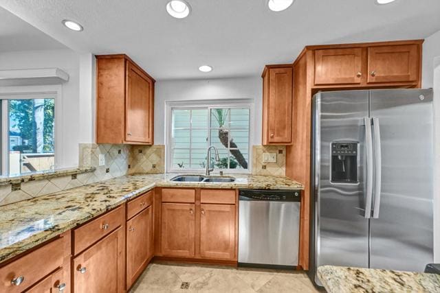 Foto del edificio - 835 Skysail Ave