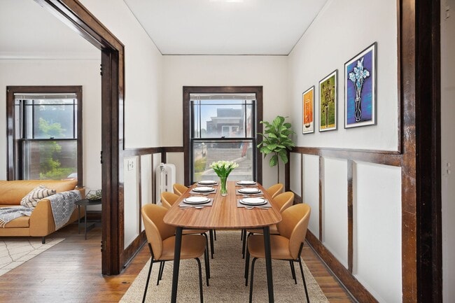 Building Photo - 1910 1st Ave.