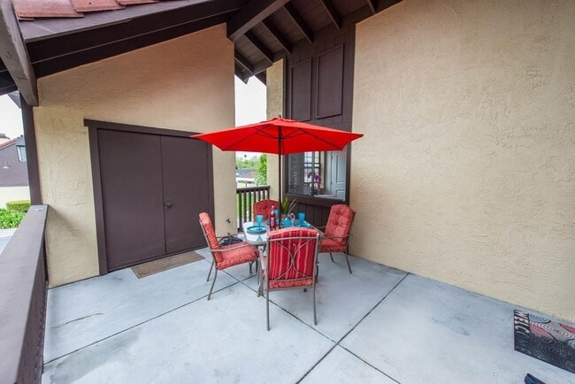 Building Photo - 14011 Seagate Dr