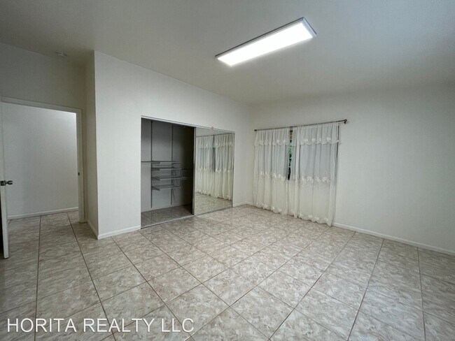 Building Photo - 2 br, 2 bath House - 1231 Waimano Home Rd.