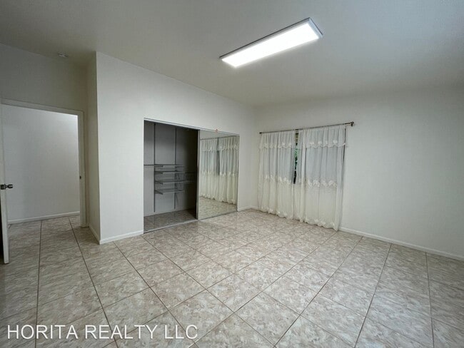 Foto del edificio - 2 br, 2 bath House - 1231 Waimano Home Rd.