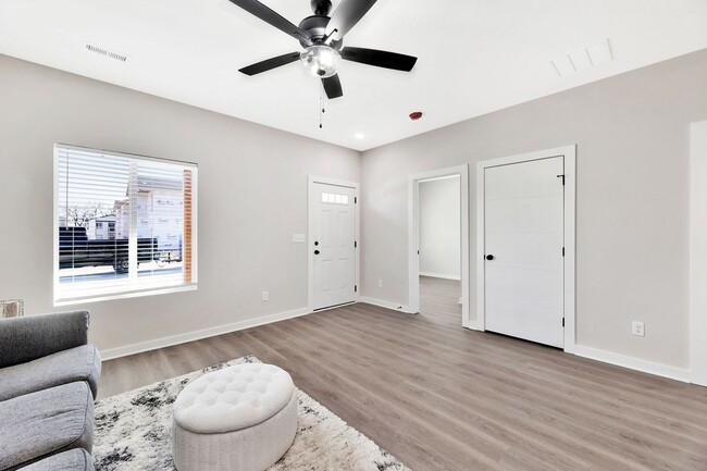 Foto del edificio - 5429-31 E 31st St N