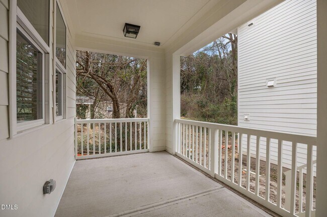 Foto del edificio - 2811 Wilcox Pl