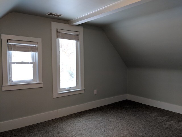 Bedroom 1 - 662 Lamberton St NE