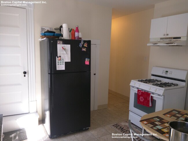 Building Photo - 32 Touro Ave