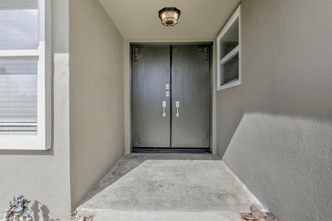 Building Photo - 20625 Lemarsh St