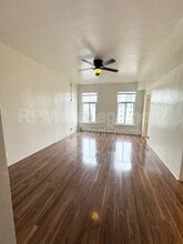 Building Photo - 901 S Kingsley Dr