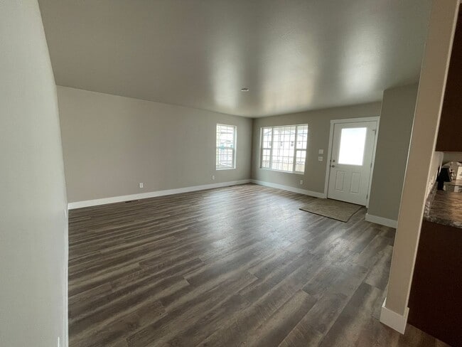 Building Photo - 2111 Morocco Dr