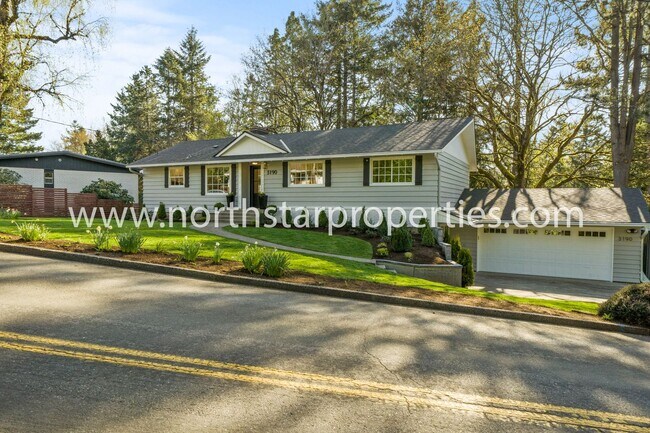 Foto del edificio - Remodeled Midcentury in Lake Oswego