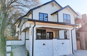 Building Photo - 1456 S Gordon St SW