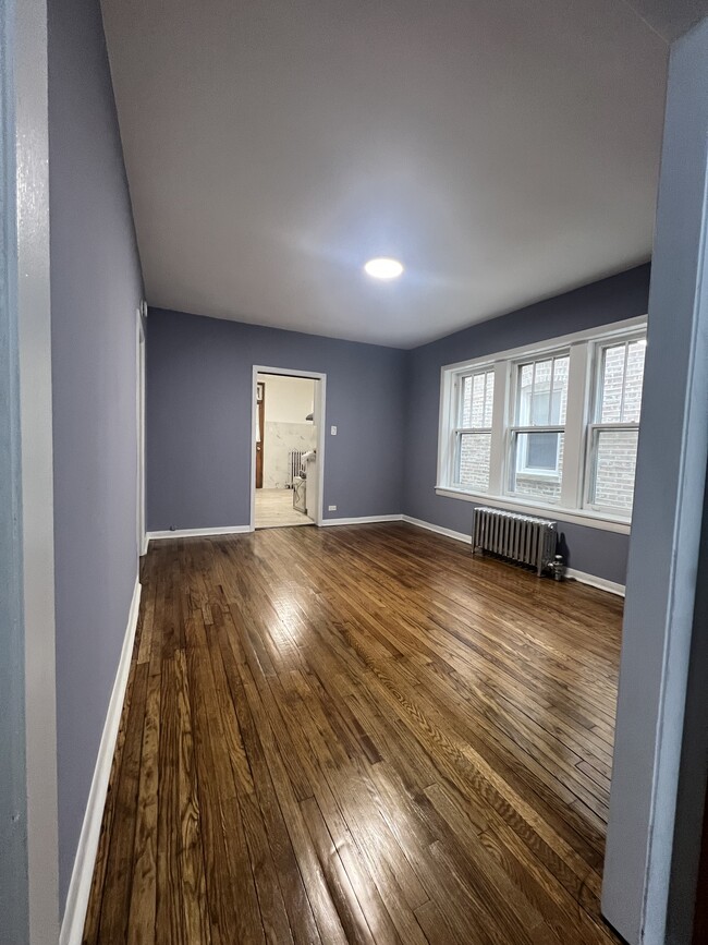 Dining room - 3025 N Parkside Ave