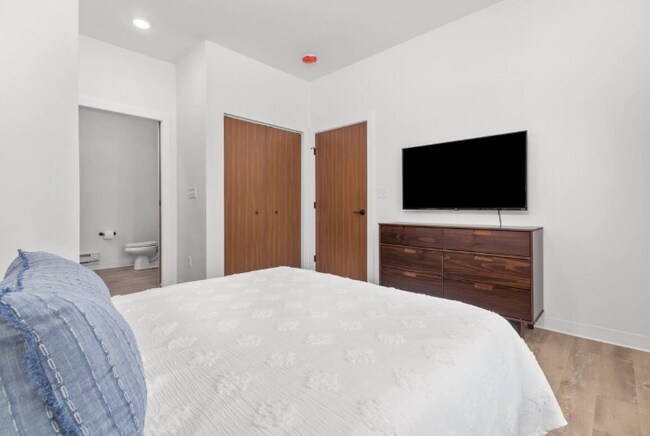 Foto del edificio - 1360 American Dr