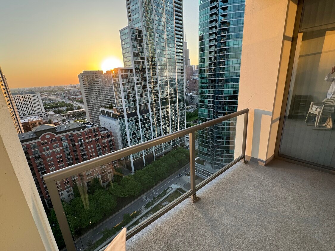 Foto principal - 1235 S PRAIRIE Ave
