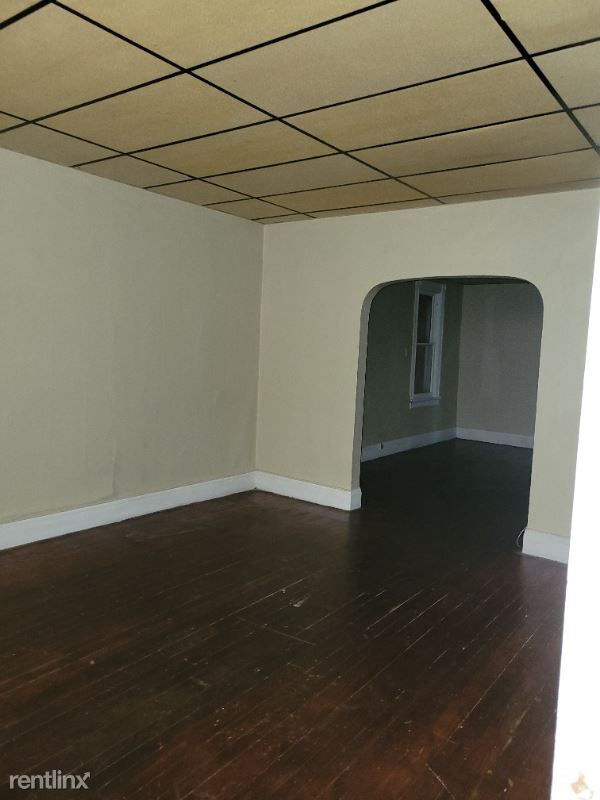 Building Photo - 4 br, 1 bath House - 24 Wick