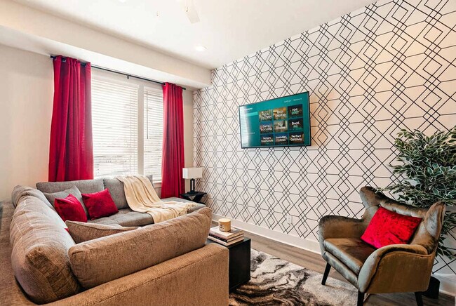 Building Photo - 2135 24th Ave N