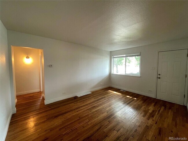 Photo - 1400 Galena St Apartment