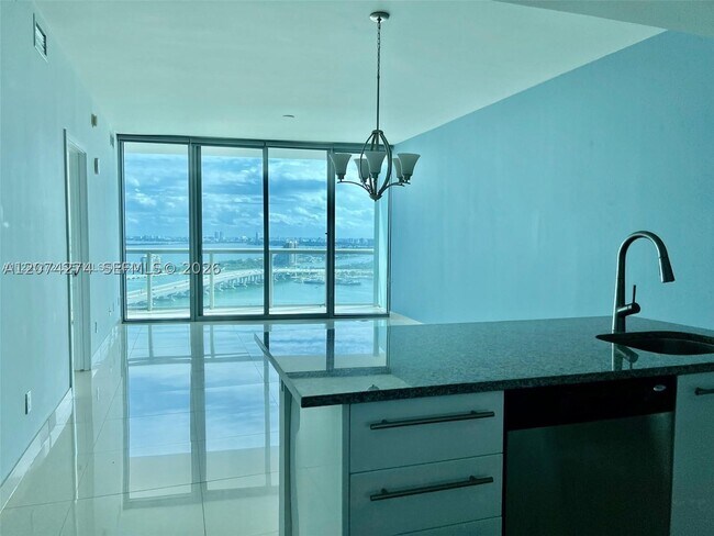 Foto del edificio - 888 Biscayne Blvd