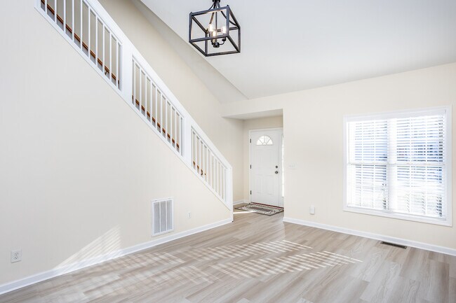 Foto del edificio - 2708 Upper Dry Falls Ct