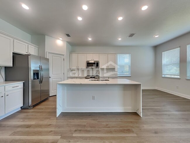 Building Photo - 6443 Atlantic Bch Ave