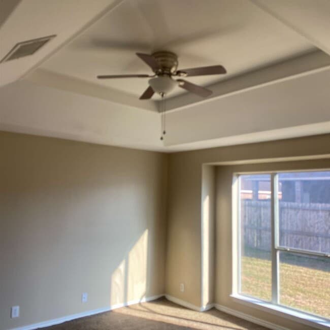 Building Photo - 1909 Margaret Ln