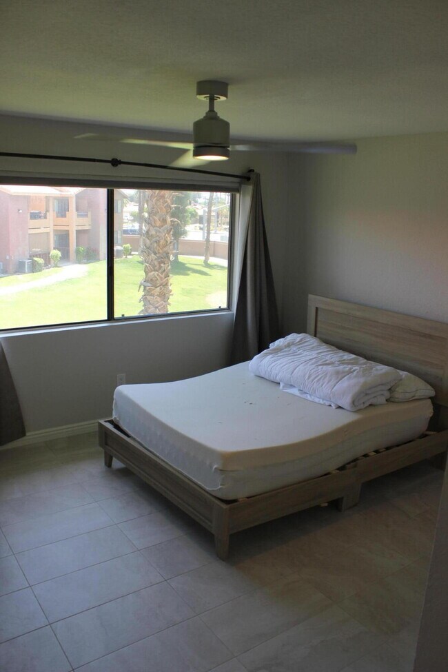 Foto del edificio - 78650 Ave 42 Ave