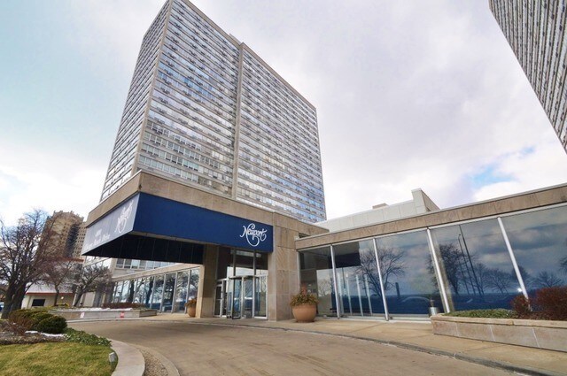 Foto principal - 4800 S Chicago Beach Dr