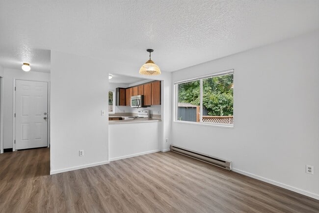 Building Photo - 2114 A St