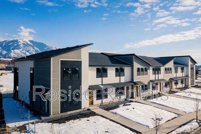 Foto del edificio - 254 Spring Creek Pky