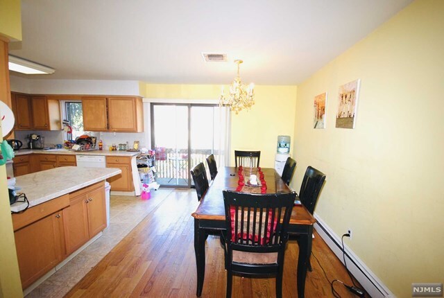 Building Photo - 34 Piermont Rd