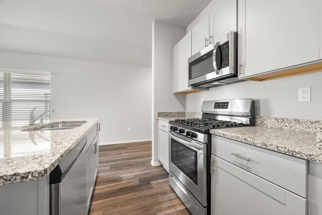Foto del edificio - 5808 Begonia Ct