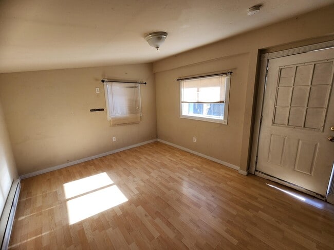 Building Photo - 1587 W Nevada Pl