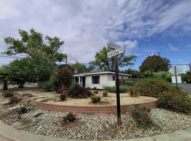 Darling Home on Darlene! - Darling Home on Darlene!