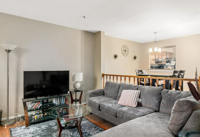 Foto del edificio - 804 Pleasant Hill Ln